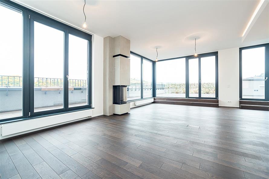 Apartment with a terrace for rent: Praha 5 - Smíchov, Grafická