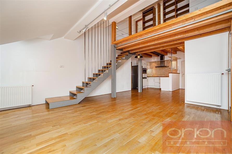 Duplex Apartment with terrace for rent:  Praha 5 - Smíchov, Jindřicha Plachty