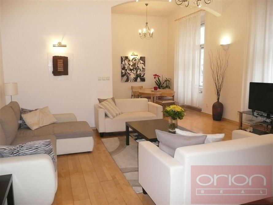 Pronájem bytu s balkonem: Praha 2 - Vinohrady, Italská