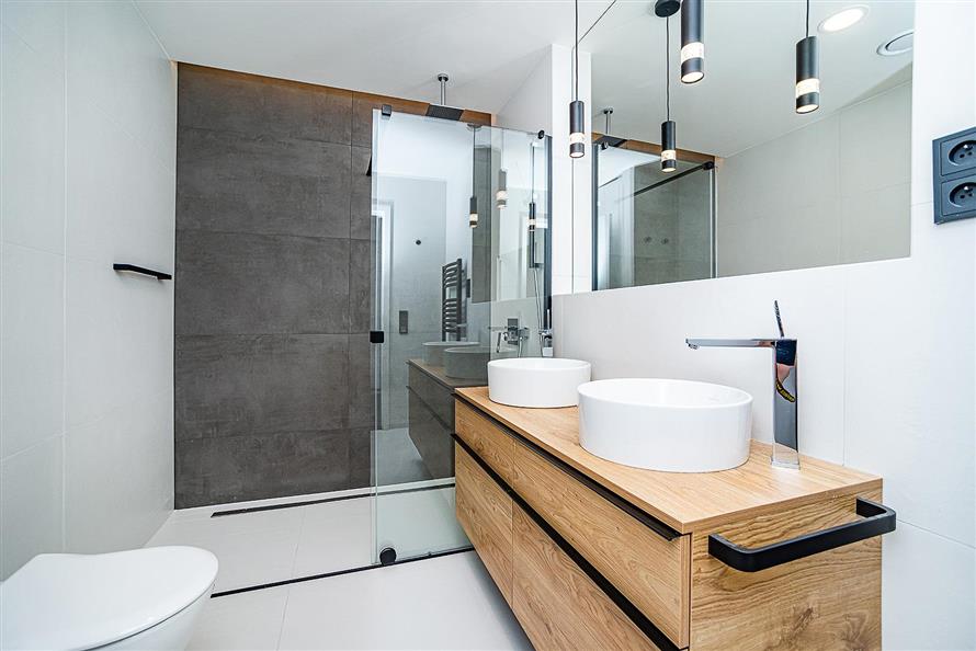 D8E_8787.jpg