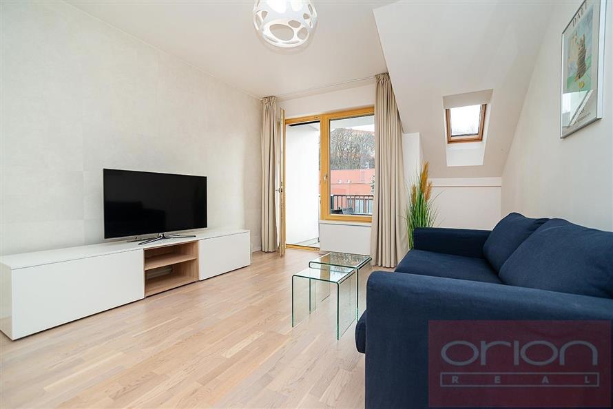 Pronájem moderního bytu s balkonem a garážovým stáním: Praha 5 - Smíchov, Pod Kavalírkou