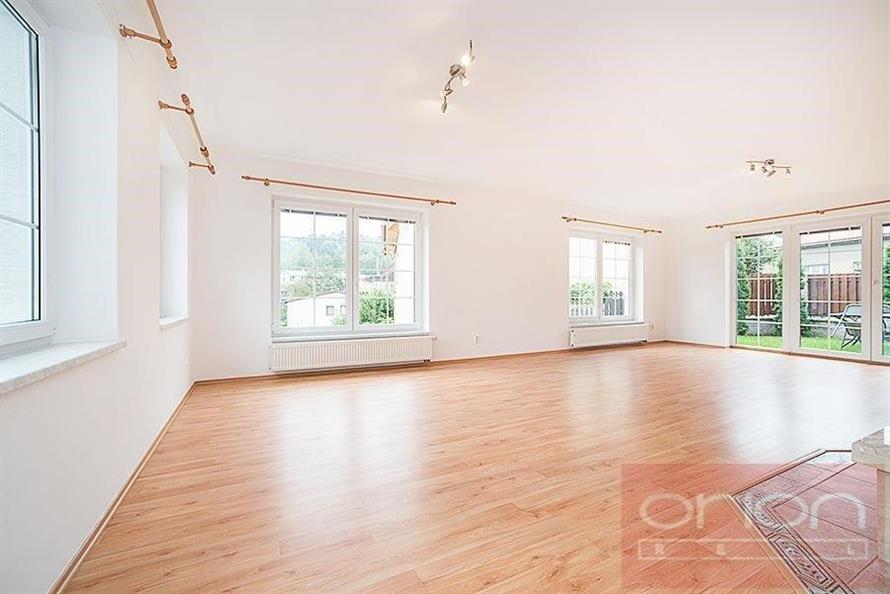 Pronájem rodinného domu se zahradou: Praha 5 - Stodůlky, Ke Koh-i-nooru