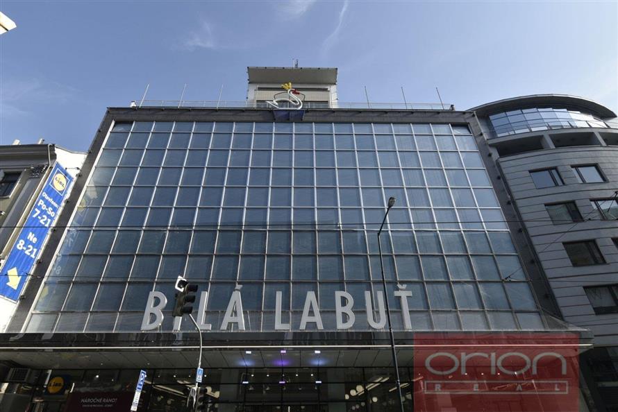Pronájem obchodních prostor v ikonickém obchodním domě Bílá Labuť: Praha 1 - Nové Město, Na Poříčí