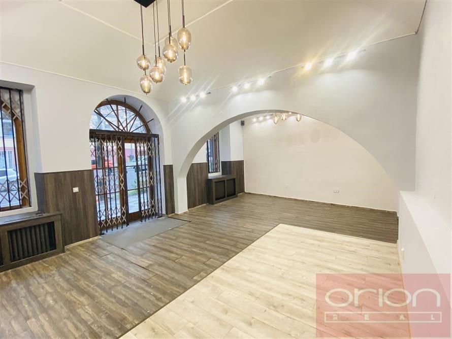 Commercial space for rent / office, shop: Praha 2- Vinohrady, Italská