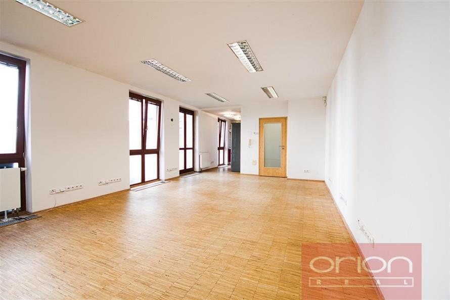 Studio apartment for rent: Praha 3 - Žižkov, Husitská