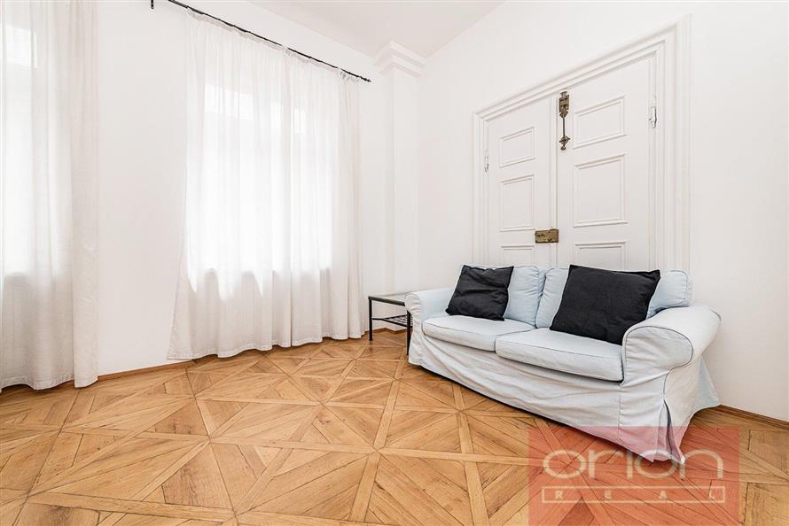 Apartment for rent: Prague 1 - Malá Strana, Sněmovní