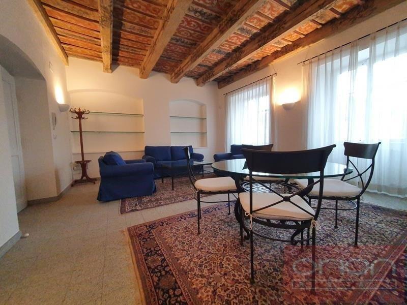 Apartment for rent: Praha 1- Malá Strana, Hroznová