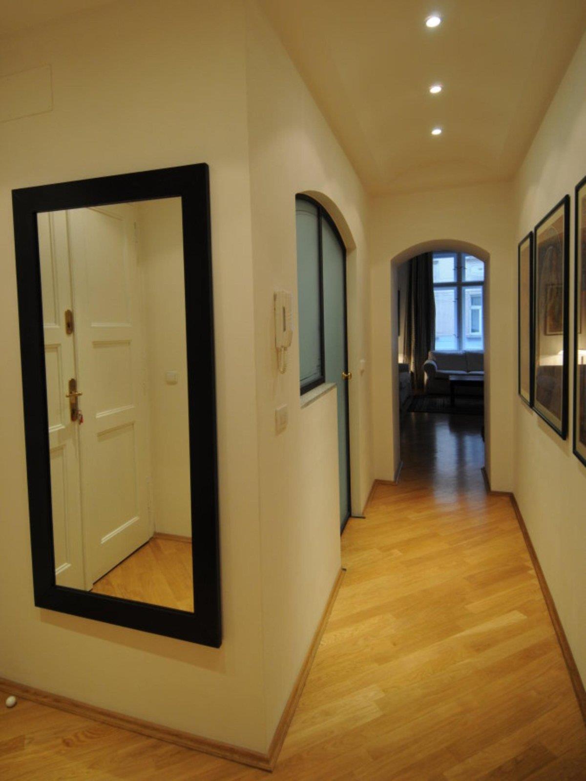 O10_3-1_07.jpg