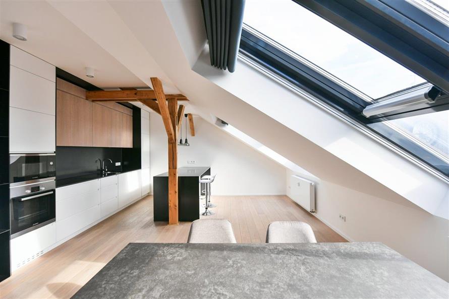 Luxury apartment for rent: Praha 3- Vinohrady, Náměstí Jiřího z Poděbrad