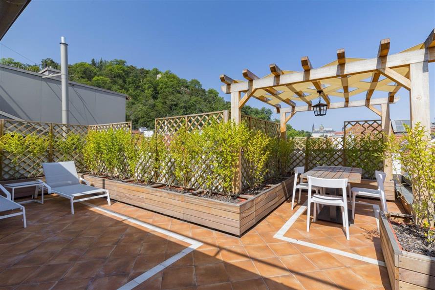 Duplex apartment with terrace for rent: Praha 5 - Malá Strana, Újezd