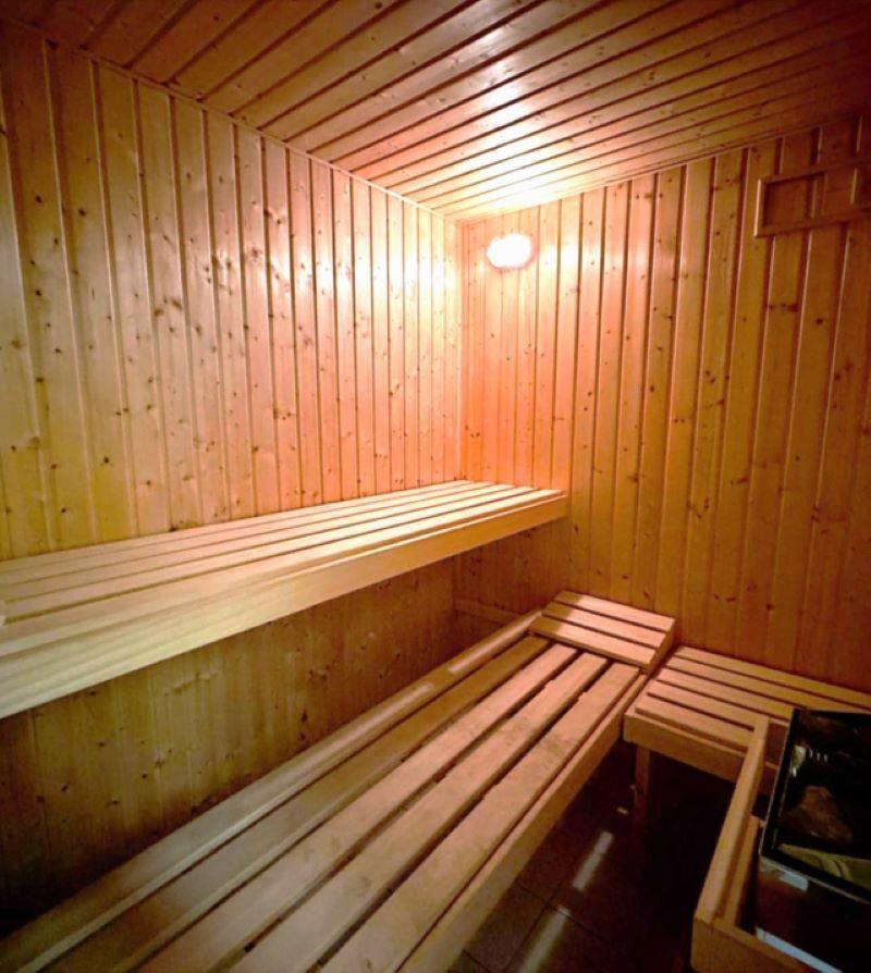 sauna.JPG