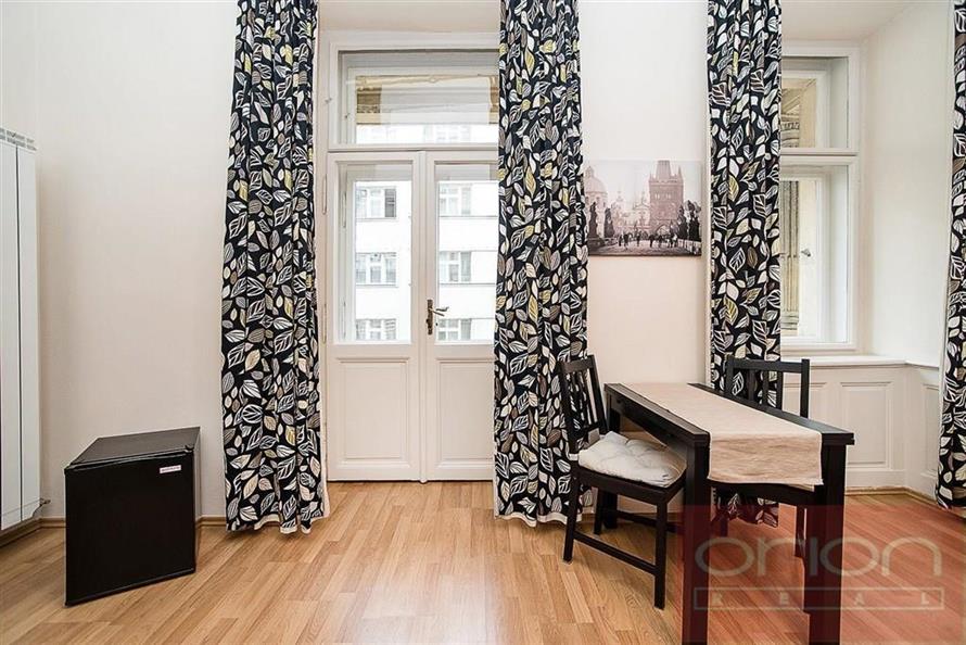 Three bedroom apartment with balcony for sale: Prague - Vinohrady, Čelakovského sady